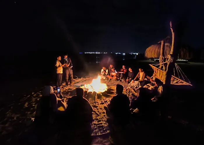 The Sea Side Camp Kemping